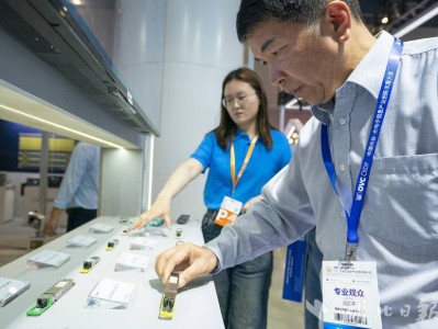 光迅科技開啟光芯片代工行業(yè)新