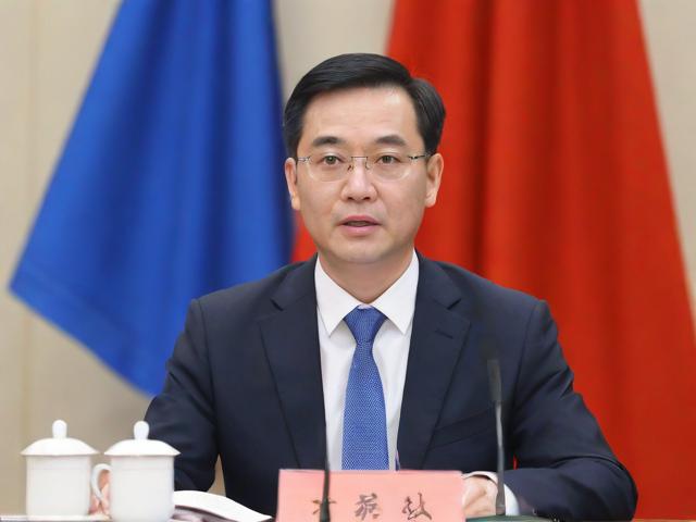 胡強(qiáng)，引領(lǐng)光迅科技邁向高光時(shí)刻的領(lǐng)航者,胡強(qiáng)，引領(lǐng)光迅科技邁向高光時(shí)刻的領(lǐng)航者,第1張